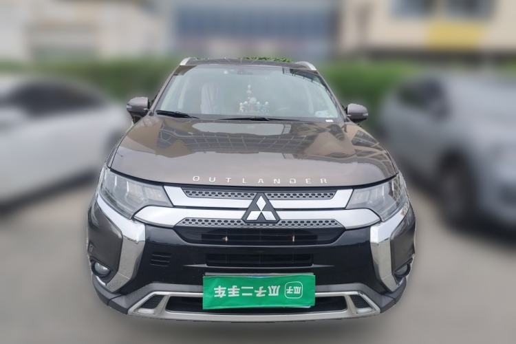 Used Mitsubishi Outlander 2019 2.4L 4x4 Zhi Xiang Edition 5 Seats China VI Standard Front