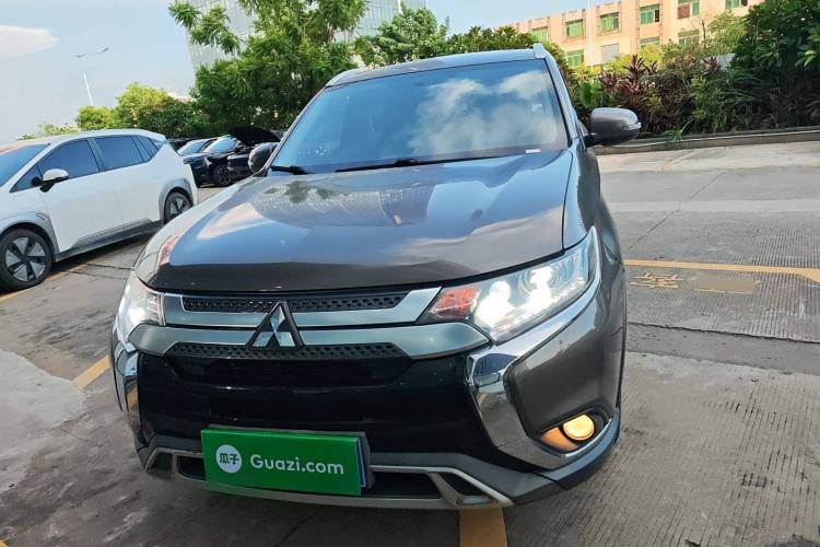 Used Mitsubishi Outlander 2019 2.0L Two-Wheel Drive Comfort Edition 5 Seats China VI Standard Front
