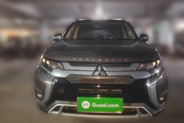 Used Mitsubishi Outlander 2019 2.4L 4x4 Zhi Xiang Edition 7 Seats China VI Standard Front