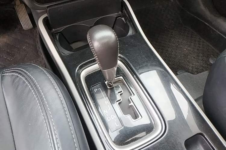 Used Mitsubishi Outlander 2019 2.0L Two-Wheel Drive Comfort Edition 5 Seats China V Standard Gear Lever