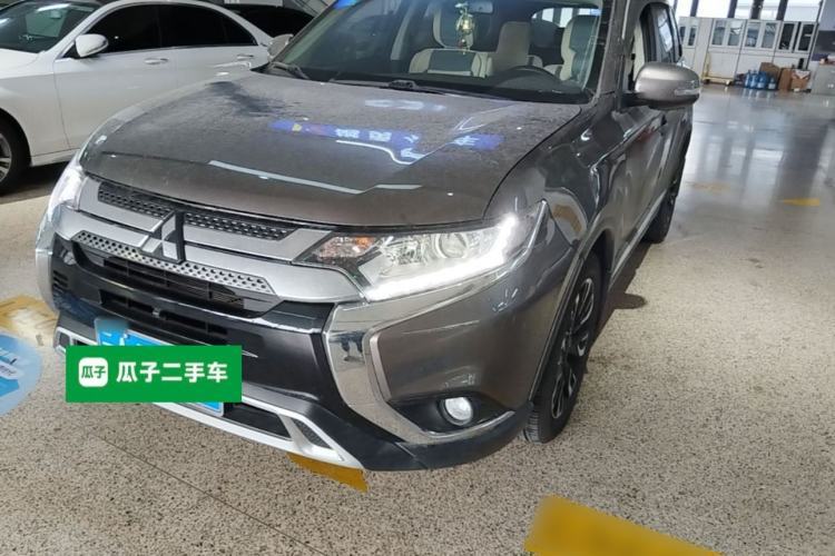 Used Mitsubishi Outlander 2019 2.0L Two-Wheel Drive Comfort Edition 7 Seats China V Emission Standard Guazi used car, China used car export, Used car for sale, Used  cars, Cheapest cars for sale