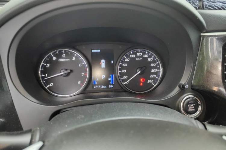 Used Mitsubishi Outlander 2019 2.4L 4x4 Zhi Xiang Edition 7 Seats China VI Standard Instrument Cluster