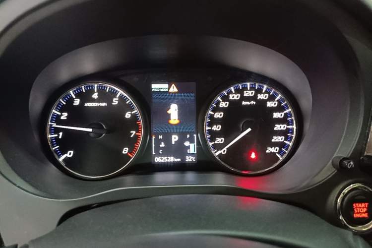 Used Mitsubishi Outlander 2019 2.4L 4x4 Zhi Xiang Edition 5 Seats China V Emission Standard Instrument Cluster
