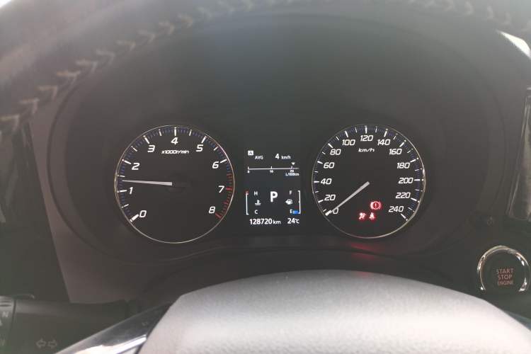 Used Mitsubishi Outlander 2019 2.0L Two-Wheel Drive Comfort Edition 7-Seater China VI Standard Instrument Cluster