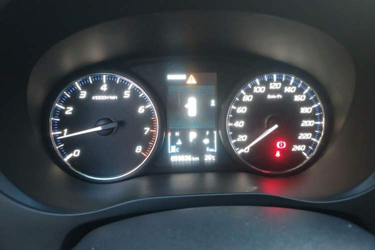 Used Mitsubishi Outlander 2019 2.4L 4x4 Zhi Xiang Edition 5 Seats China V Emission Standard Instrument Cluster