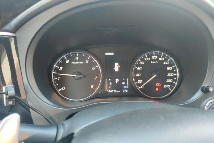 Used Mitsubishi Outlander 2019 2.4L 4x4 Zhi Xiang Edition 7 Seats China V Emission Standard Instrument Cluster