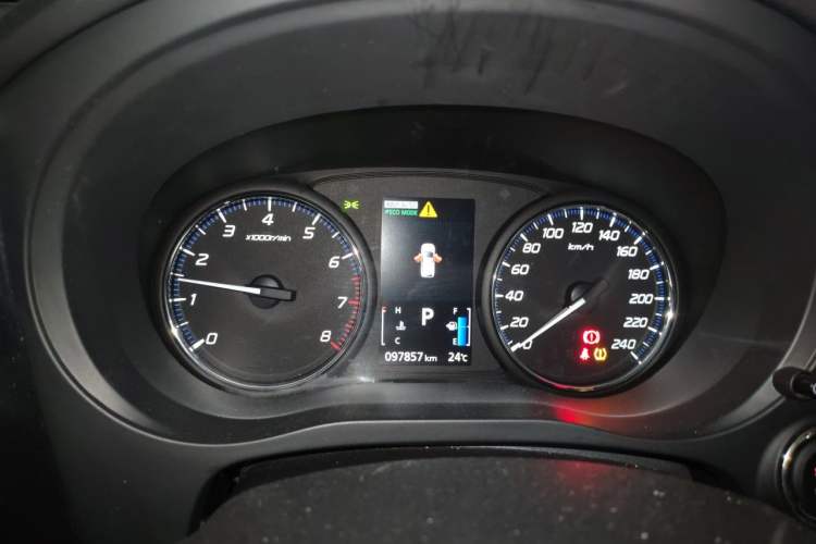 Used Mitsubishi Outlander 2019 2.4L 4x4 Zhi Xiang Edition 7 Seats China V Emission Standard Instrument Cluster