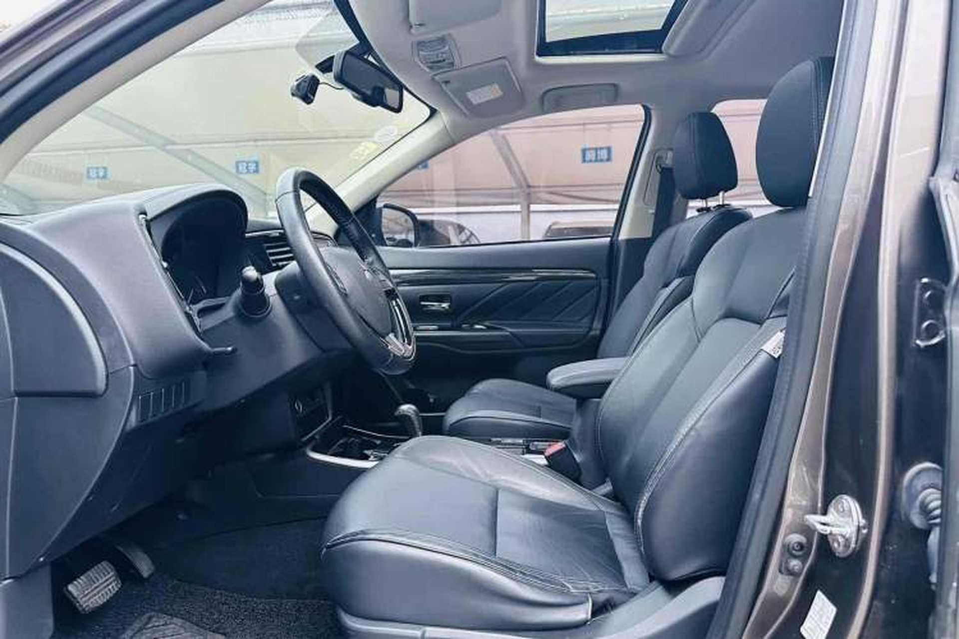 Used Mitsubishi Outlander 2019 2.0L Two-Wheel Drive Comfort Edition 5 Seats China V Standard Interior 2