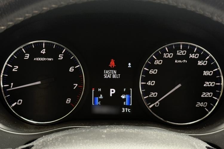 Used Mitsubishi Outlander 2019 2.0L Two-Wheel Drive Comfort Edition 5 Seats China V Standard Interior 4