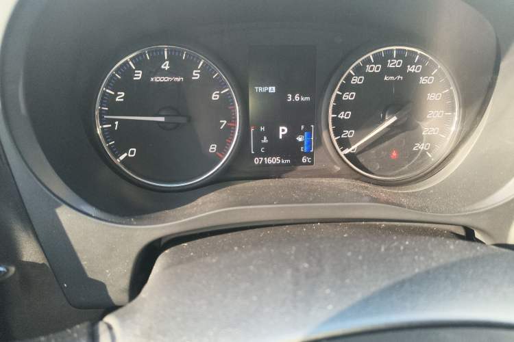 Used Mitsubishi Outlander 2019 2.0L Two-Wheel Drive Comfort Edition 5 Seats China V Standard Odometer Close Up