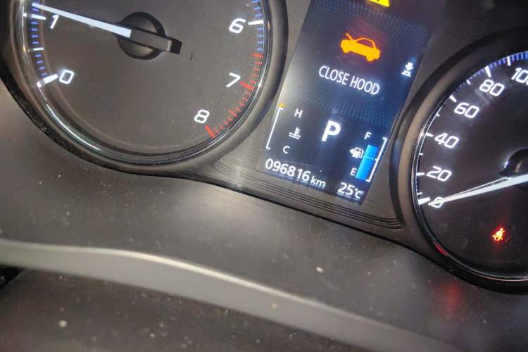Used Mitsubishi Outlander 2019 2.0L Two-Wheel Drive Comfort Edition 5 Seats China V Standard Odometer Close Up