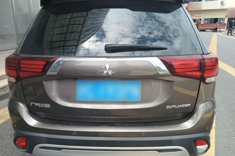 Used Mitsubishi Outlander 2019 2.0L Two-Wheel Drive Comfort Edition 5 Seats China V Standard Rear