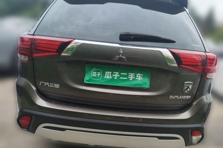 Used Mitsubishi Outlander 2019 2.4L 4x4 Zhi Xiang Edition 5 Seats China VI Standard Rear