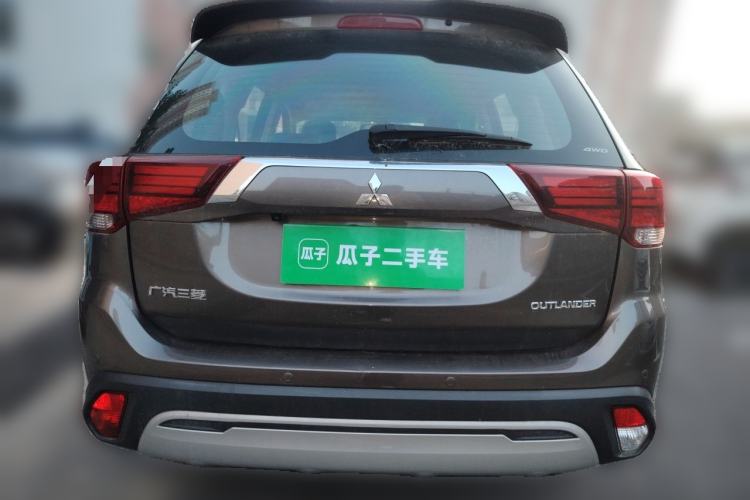 Used Mitsubishi Outlander 2019 2.4L 4x4 Zhi Xiang Edition 5 Seats China V Emission Standard Rear