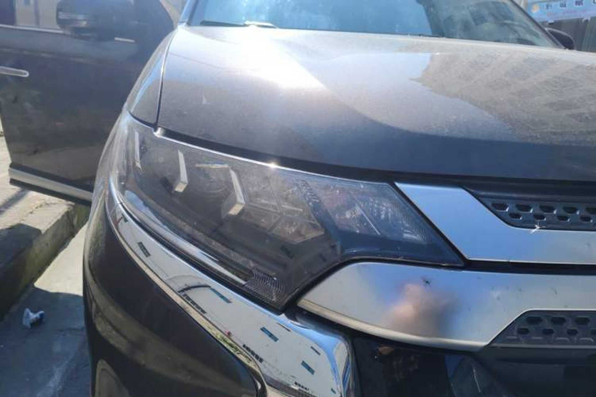 Used Mitsubishi Outlander 2019 2.4L 4x4 Zhi Xiang Edition 7 Seats China V Emission Standard Right Front Headlight