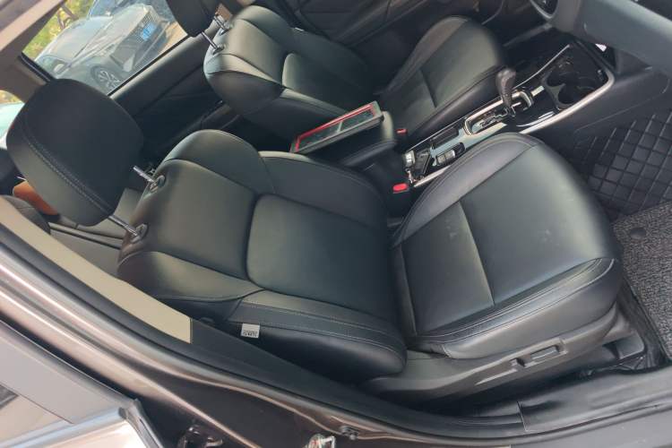 Used Mitsubishi Outlander 2019 2.0L Two-Wheel Drive Comfort Edition 5 Seats China VI Standard Right Front Seat