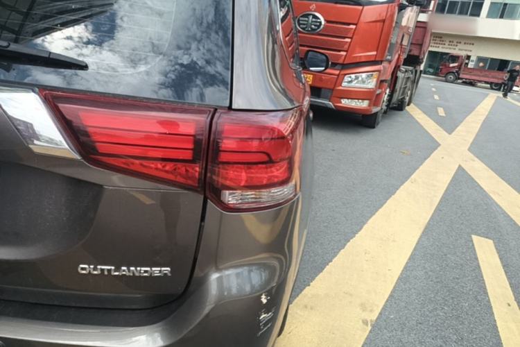 Used Mitsubishi Outlander 2019 2.0L Two-Wheel Drive Comfort Edition 5 Seats China V Standard Right Rear Taillight