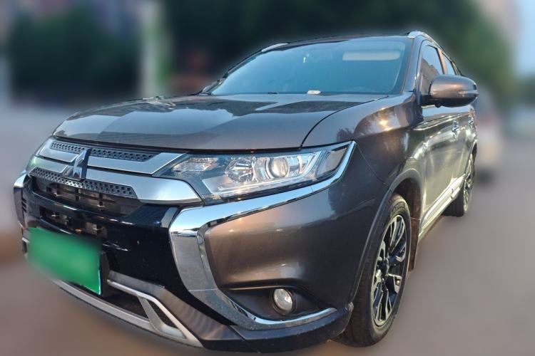 Used Mitsubishi Outlander 2019 2.0L Two-Wheel Drive Comfort Edition 7-Seater China VI Standard Guazi used car, China used car export, Used car for sale, Used cars, Cheapest cars for sale