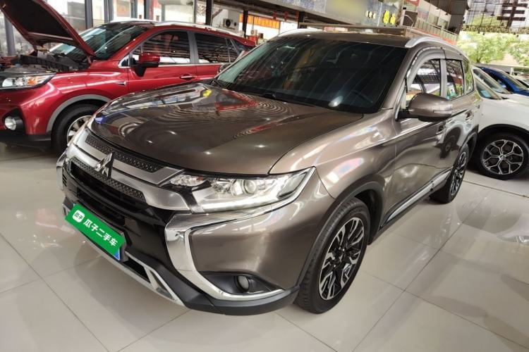 Used Mitsubishi Outlander 2019 2.0L Two-Wheel Drive Comfort Edition 7 Seats China V Emission Standard Guazi used car, China used car export, Used car for sale, Used  cars, Cheapest cars for sale