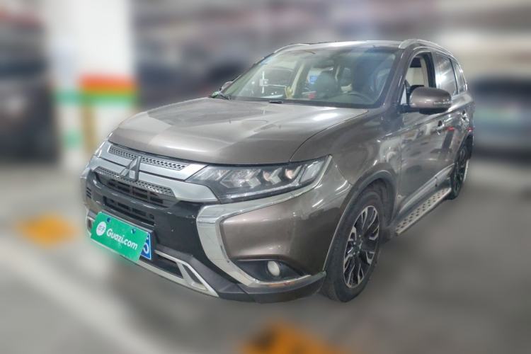 Used Mitsubishi Outlander 2019 2.4L 4x4 Zhi Xiang Edition 7 Seats China V Emission Standard Guazi used car, China used car export, Used car for sale, Used  cars, Cheapest cars for sale