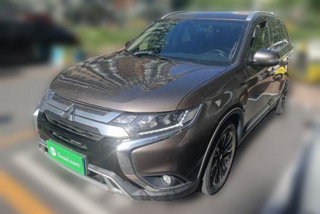 Used Mitsubishi Outlander 2019 2.4L 4x4 Zhi Xiang Edition 5 Seats China V Emission Standard