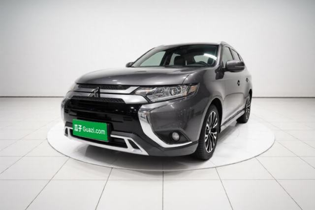 Mitsubishi Outlander 2019 2.0L Two-Wheel Drive Comfort Edition 5 Seats China V Standard с пробегом