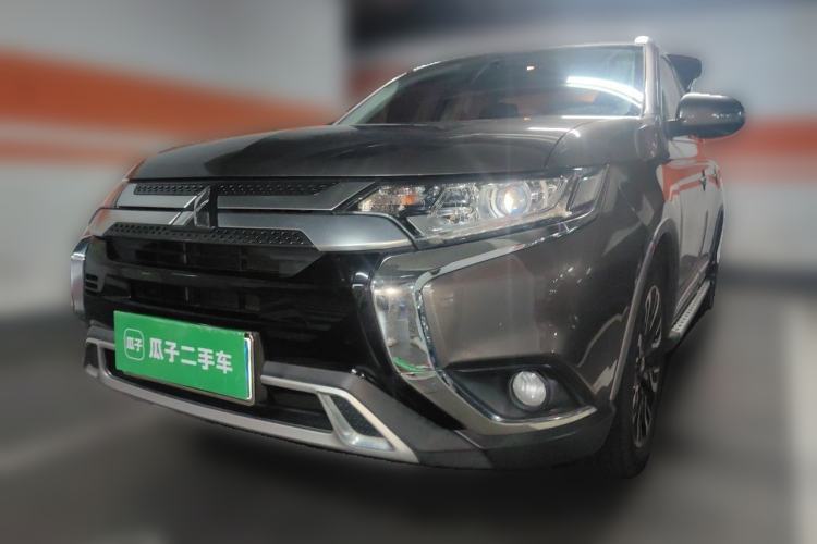 Used Mitsubishi Outlander 2019 2.0L Two-Wheel Drive Comfort Edition 5 Seats China V Standard Guazi used car, China used car export, Used car for sale, Used  cars, Cheapest cars for sale