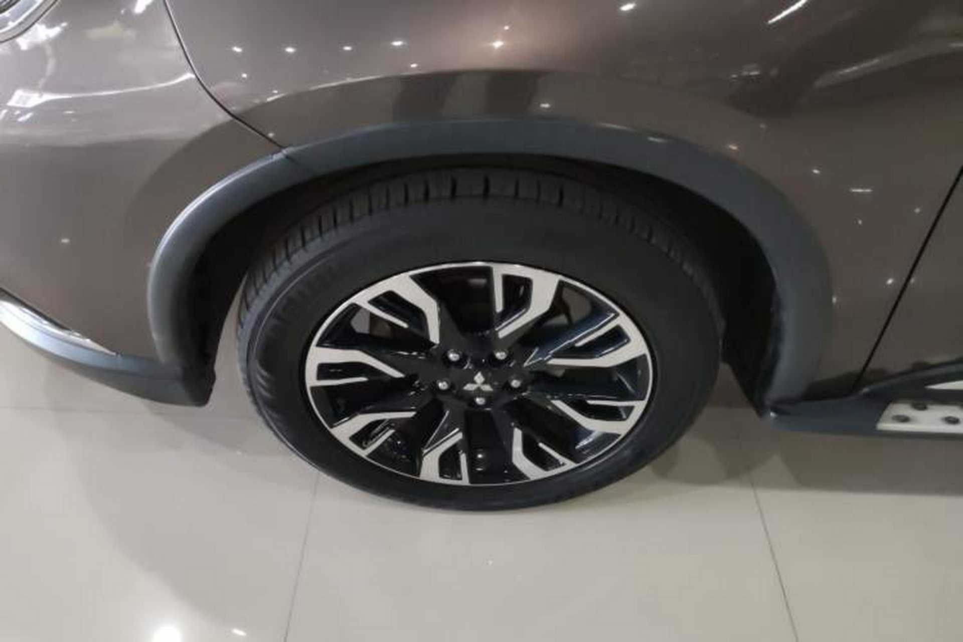 Used Mitsubishi Outlander 2019 2.0L Two-Wheel Drive Comfort Edition 5 Seats China VI Standard Exterior 7