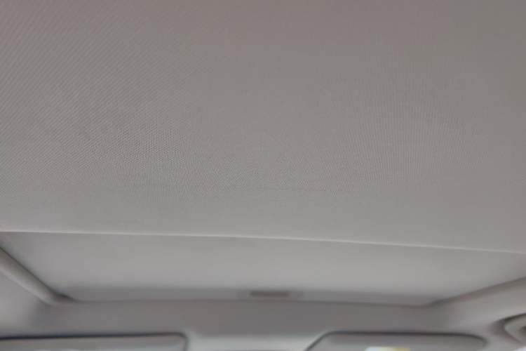 Used Mitsubishi Outlander 2019 2.0L Two-Wheel Drive Comfort Edition 5 Seats China V Standard Headliner
