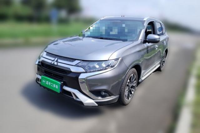Used Mitsubishi Outlander 2019 2.4L 4x4 Zhi Xiang Edition 5 Seats China VI Standard