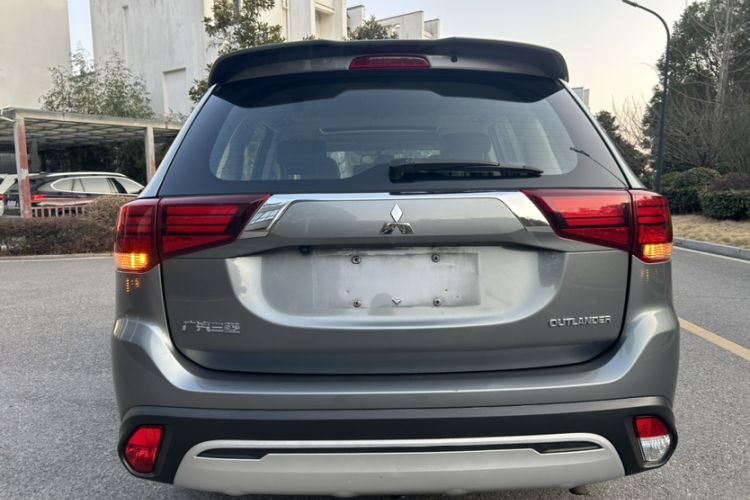 Used Mitsubishi Outlander 2019 2.0L Two-Wheel Drive Comfort Edition 5 Seats China VI Standard Exterior 5