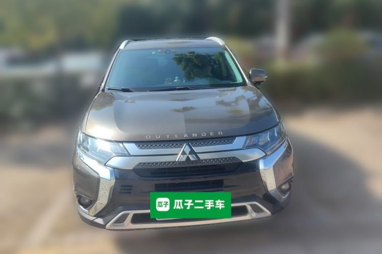 Used Mitsubishi Outlander 2019 2.4L 4x4 Zhi Xiang Edition 7 Seats China V Emission Standard Front