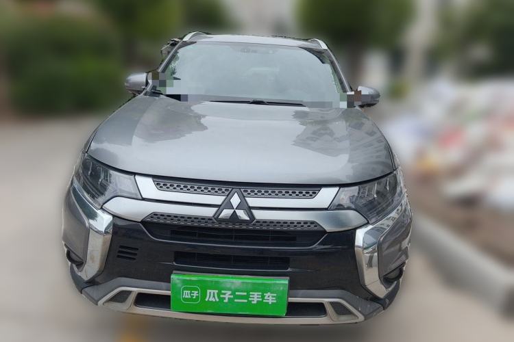 Used Mitsubishi Outlander 2019 2.4L 4x4 Zhi Xiang Edition 7 Seats China VI Standard Front