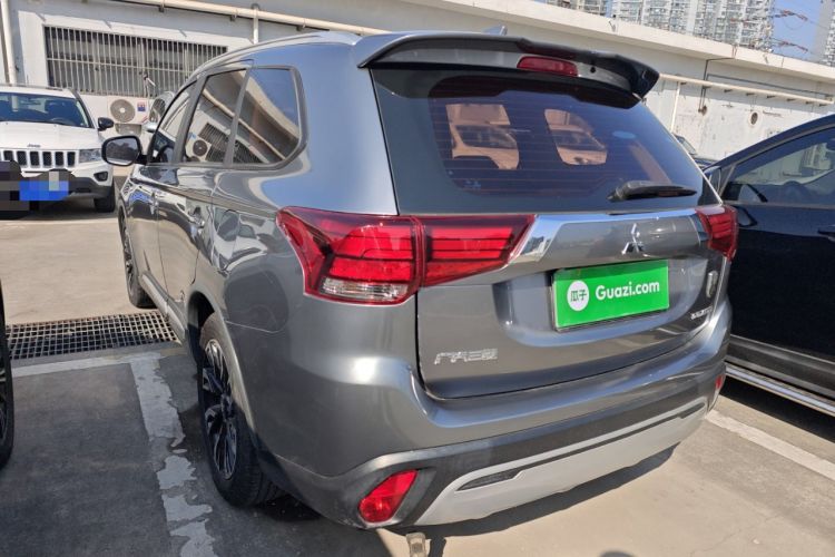 Used Mitsubishi Outlander 2019 2.0L Two-Wheel Drive Comfort Edition 7-Seater China VI Standard Rear Left 45 Deg