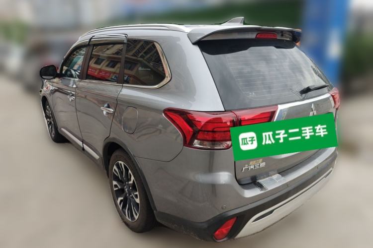 Used Mitsubishi Outlander 2019 2.4L 4x4 Zhi Xiang Edition 5 Seats China VI Standard Rear Left 45 Deg