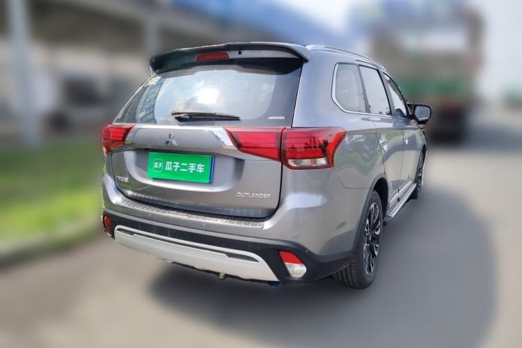 Used Mitsubishi Outlander 2019 2.4L 4x4 Zhi Xiang Edition 5 Seats China VI Standard Rear Right 45 Deg