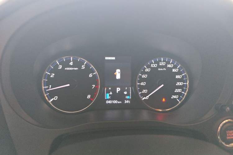 Used Mitsubishi Outlander 2019 2.4L 4x4 Zhi Xiang Edition 5 Seats China VI Standard Instrument Cluster