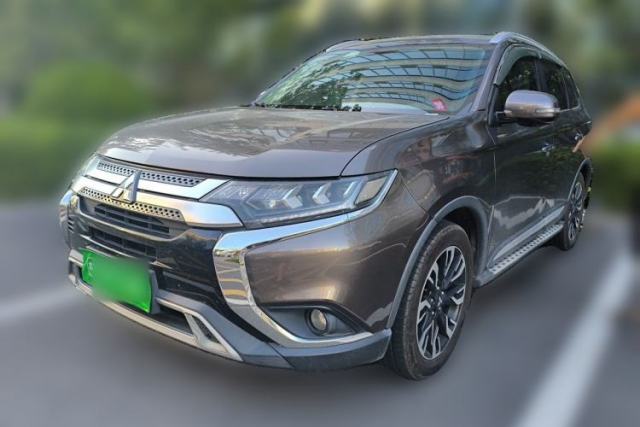 Mitsubishi Outlander 2019 2.4L 4x4 Zhi Xiang Edition 7 Seats China VI Standard usado