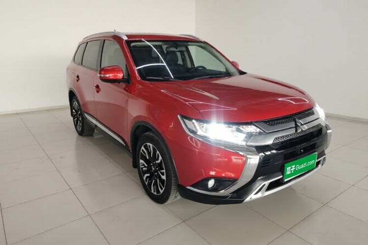 Used Mitsubishi Outlander 2019 2.0L Two-Wheel Drive Comfort Edition 5 Seats China VI Standard Exterior 1