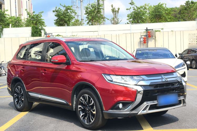 Used Mitsubishi Outlander 2019 2.0L Two-Wheel Drive Comfort Edition 5 Seats China VI Standard Exterior 6