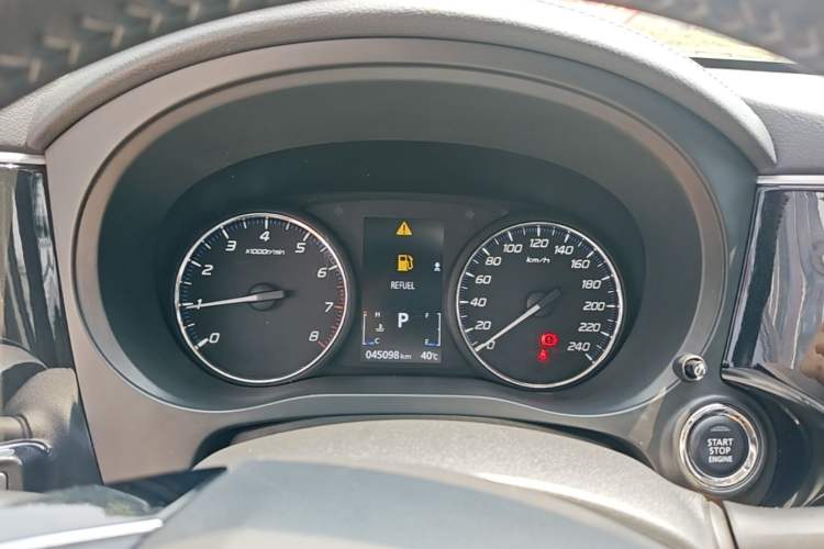 Used Mitsubishi Outlander 2019 2.0L Two-Wheel Drive Comfort Edition 5 Seats China VI Standard Instrument Cluster