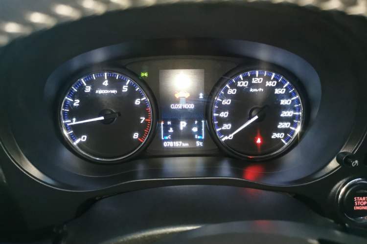 Used Mitsubishi Outlander 2019 2.0L Two-Wheel Drive Comfort Edition 5 Seats China VI Standard Instrument Cluster