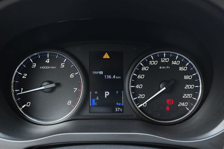 Used Mitsubishi Outlander 2019 2.0L Two-Wheel Drive Comfort Edition 5 Seats China VI Standard Interior 10