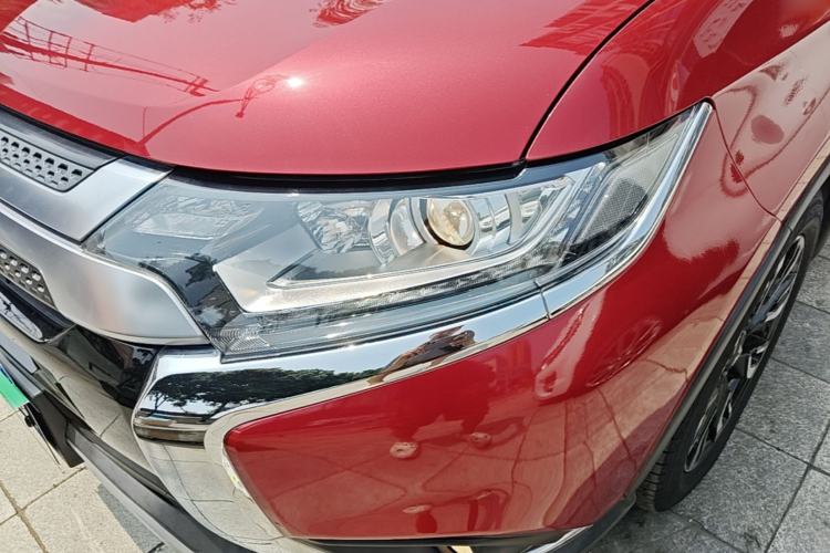 Used Mitsubishi Outlander 2019 2.0L Two-Wheel Drive Comfort Edition 5 Seats China VI Standard Left Front Headlight
