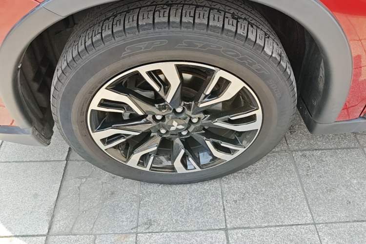 Used Mitsubishi Outlander 2019 2.0L Two-Wheel Drive Comfort Edition 5 Seats China VI Standard Left Front Wheel Hub
