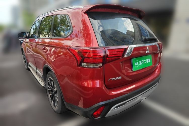 Used Mitsubishi Outlander 2019 2.0L Two-Wheel Drive Comfort Edition 7 Seats China V Emission Standard Rear Left 45 Deg