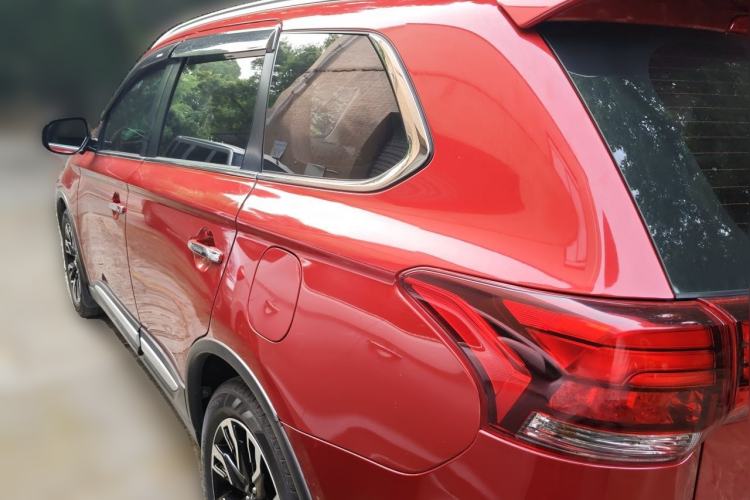 Used Mitsubishi Outlander 2019 2.0L Two-Wheel Drive Comfort Edition 5 Seats China V Standard Rear Left 45 Deg