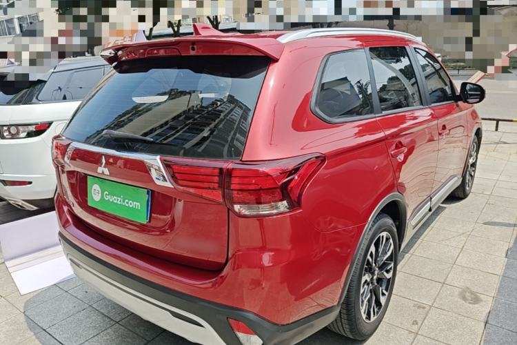 Used Mitsubishi Outlander 2019 2.0L Two-Wheel Drive Comfort Edition 5 Seats China VI Standard Rear Right 45 Deg