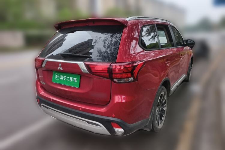 Used Mitsubishi Outlander 2019 2.0L Two-Wheel Drive Comfort Edition 5 Seats China VI Standard Rear Right 45 Deg