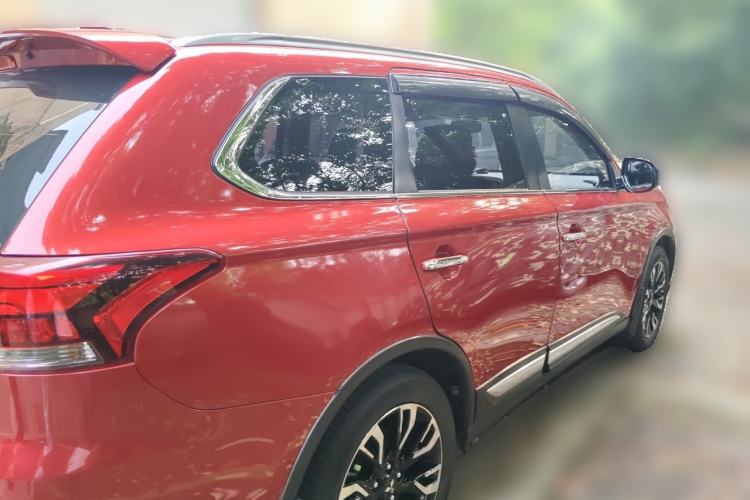 Used Mitsubishi Outlander 2019 2.0L Two-Wheel Drive Comfort Edition 5 Seats China V Standard Rear Right 45 Deg